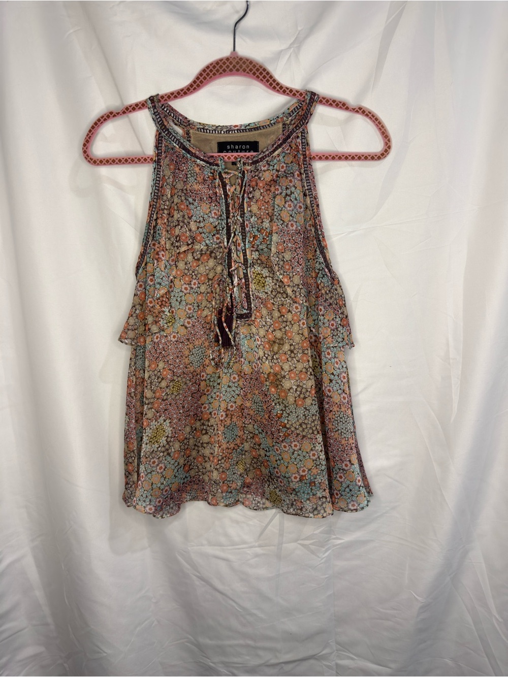 She + Sky Floral Tie-Neck Sleeveless Blouse in Multicolor Floral